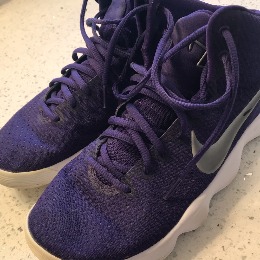 Nike Women’s Hyperdunk 2017 Basketball Shoes